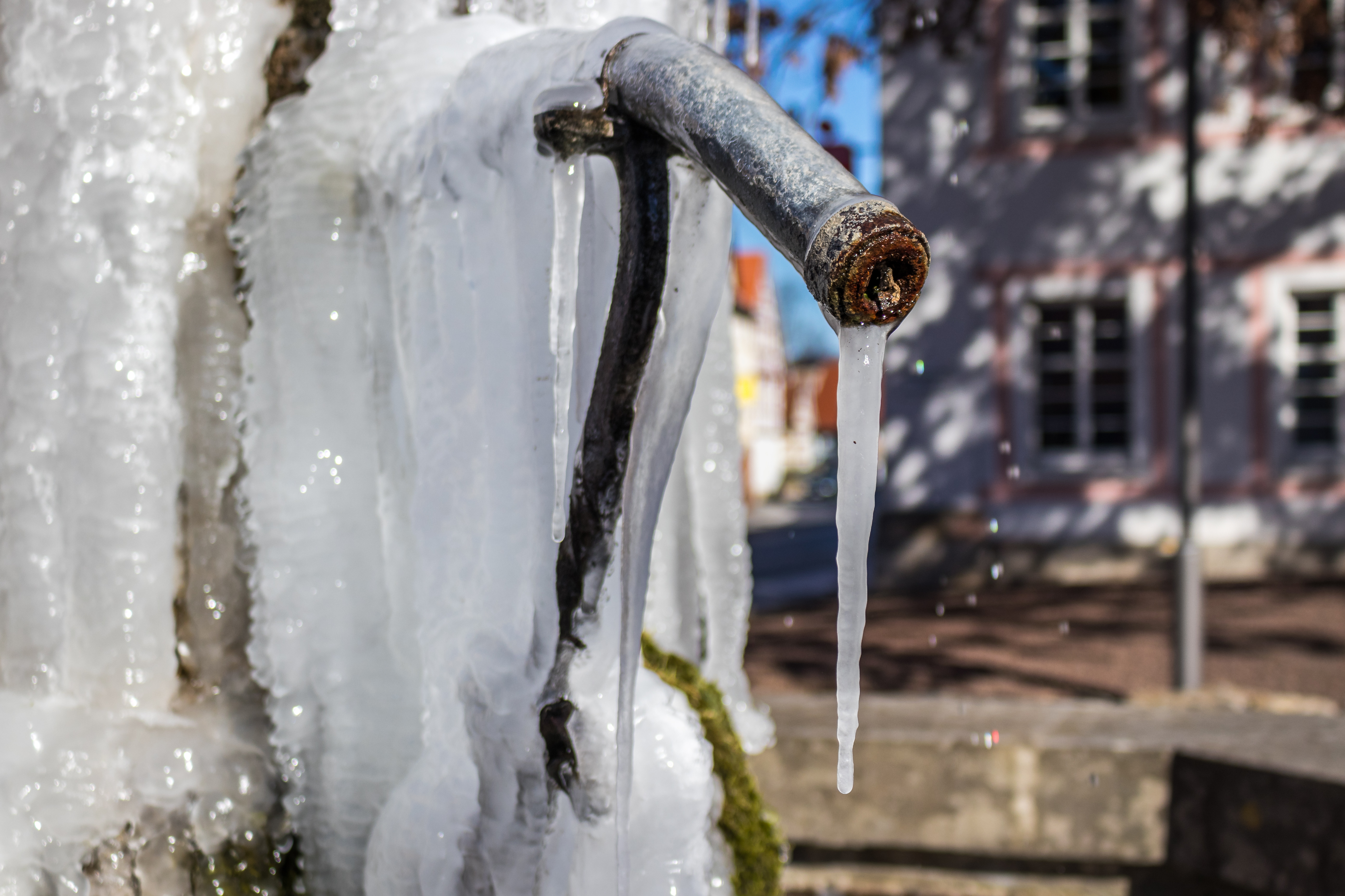 Frozen Pipes Maryland: Prevention Guide & Emergency Tips